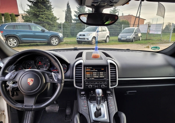 Porsche Cayenne cena 69900 przebieg: 261382, rok produkcji 2011 z Bieruń małe 67